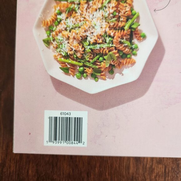 The Personal Points Cookbook By WW - 125 Delicious Recipes Easy To Make Even Eas - Picture 3 of 10